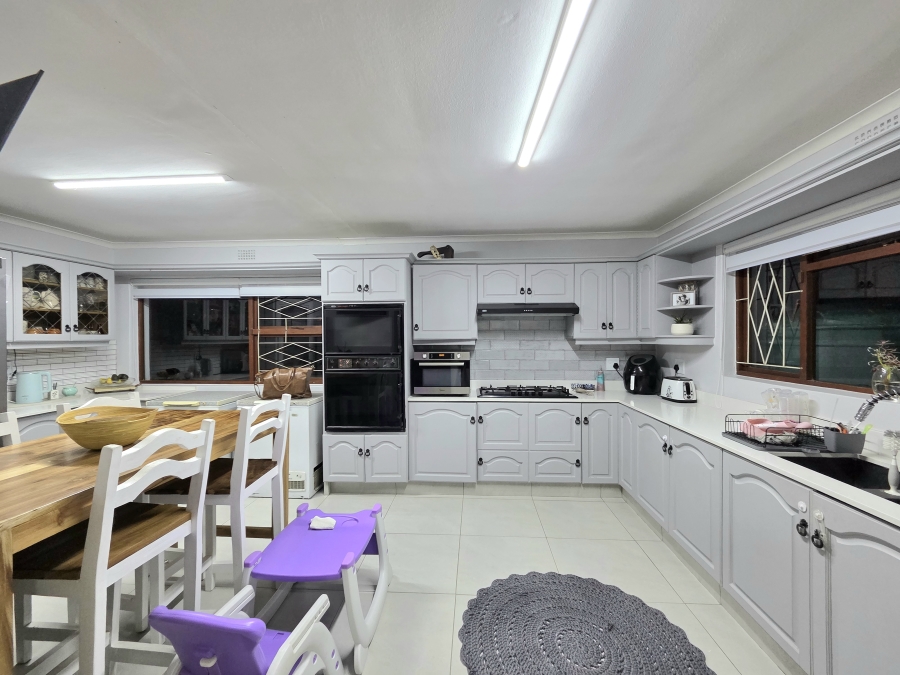 4 Bedroom Property for Sale in Eversdal Western Cape